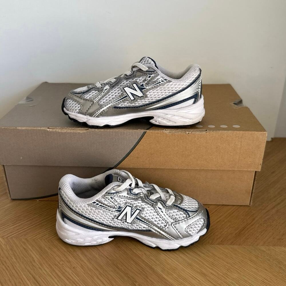 New Balance 740 Bungee Navy/Silver/White Toddler Sneakers- SZ 9 C - Picture 12 of 13